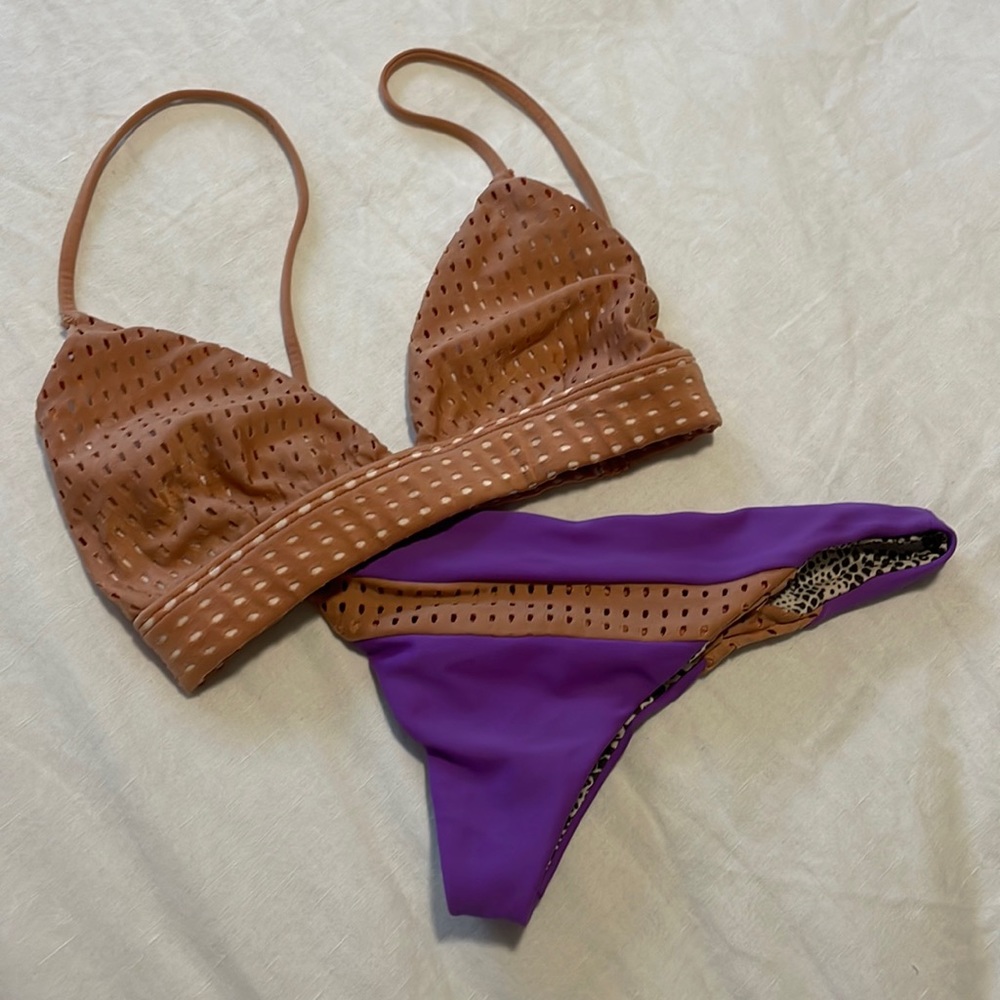 Acacia bikini set Size XS ! Like new !!